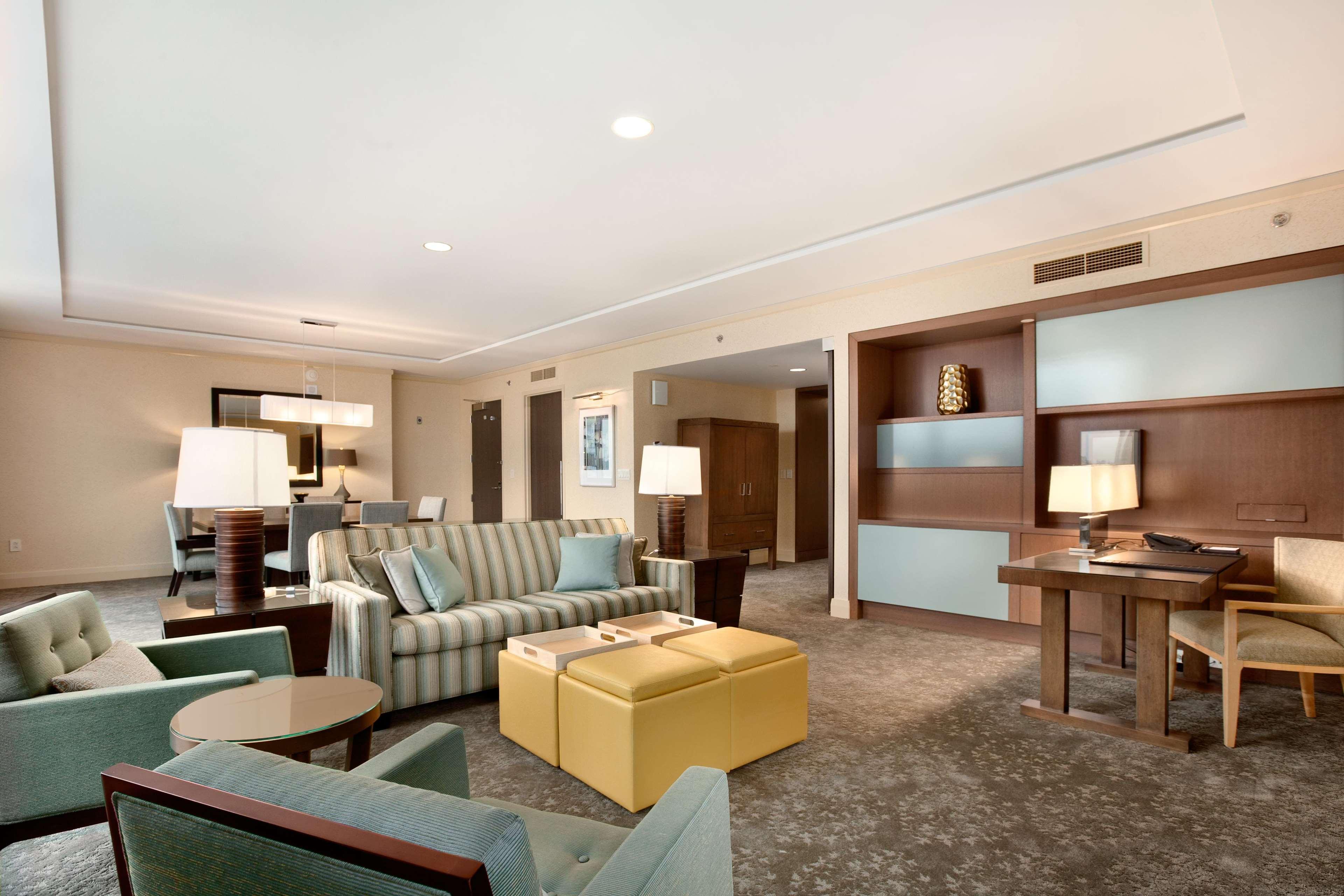 Fairmont Pittsburgh Hotel Exterior photo